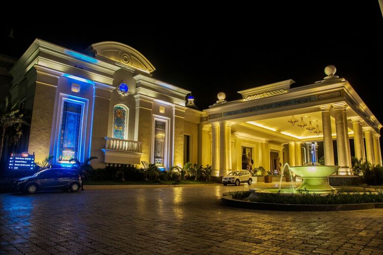 Hotel Sheraton Grand Palace Indore