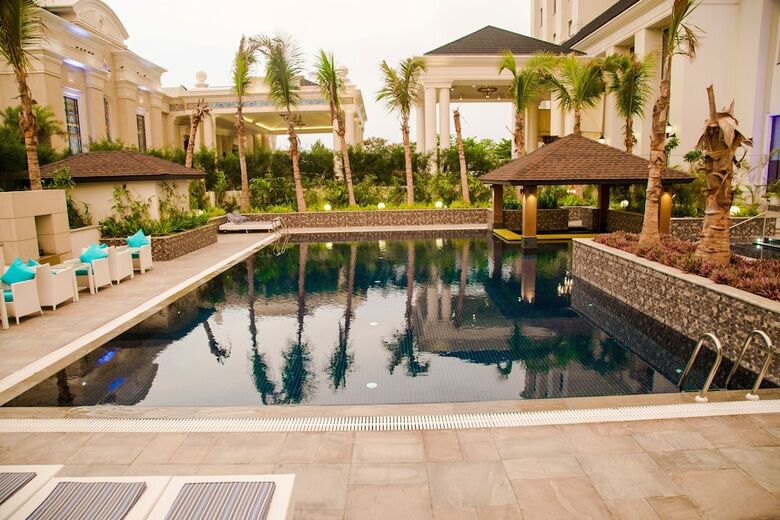 Hotel Sheraton Grand Palace Indore