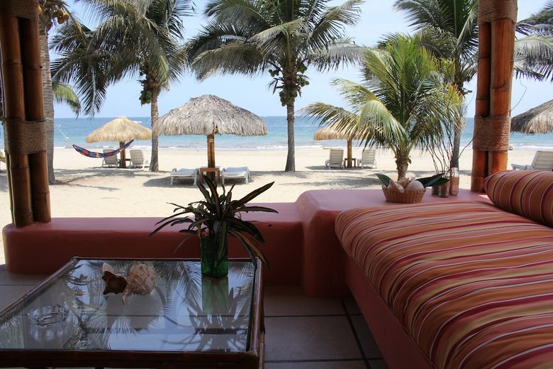 Hotel Punta Sal Suites & Bungalows Resort