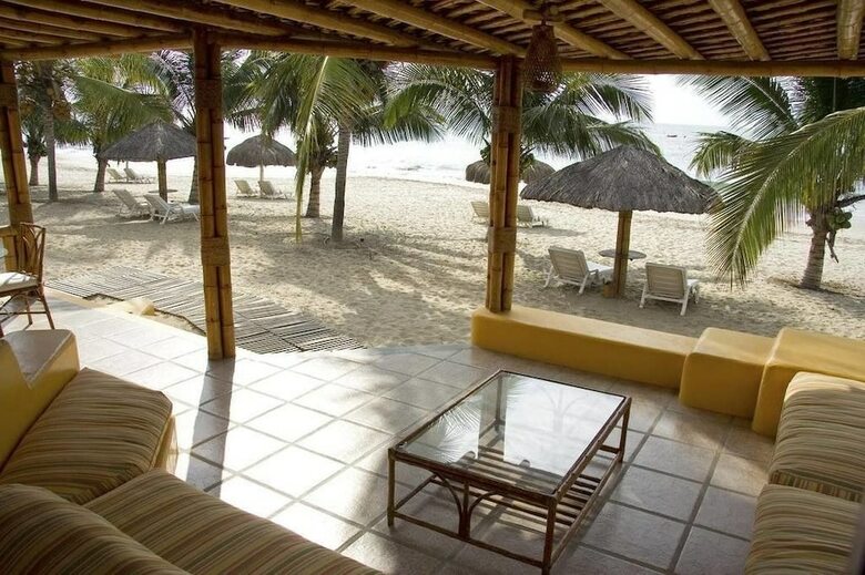 Hotel Punta Sal Suites & Bungalows Resort
