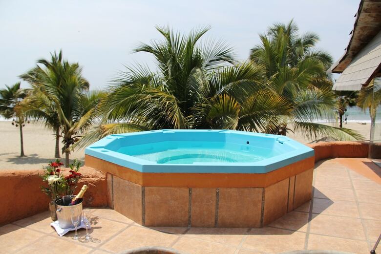 Hotel Punta Sal Suites & Bungalows Resort