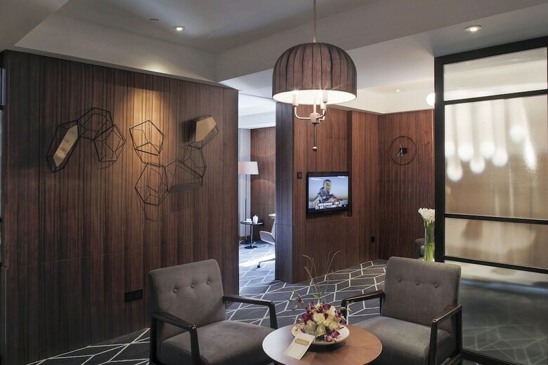 The Lotus Hotel Chongqing