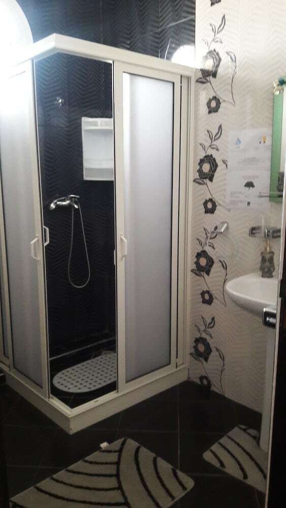 Hotel Tamri House
