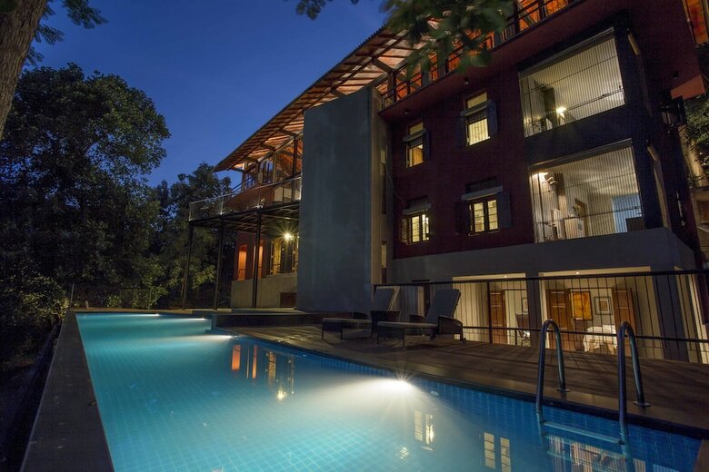 Villa The Hermitage By Edwards Collection