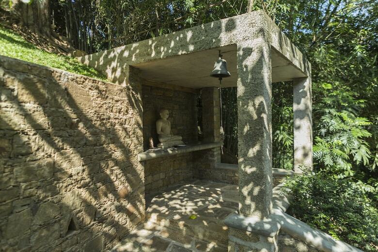 Villa The Hermitage By Edwards Collection