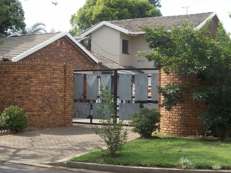 Hotel Franchise Sister Guest House