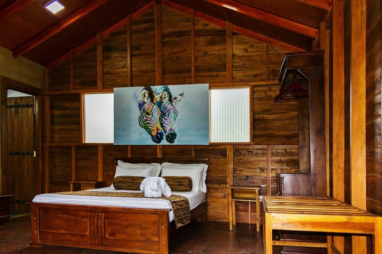 Hotel Kandy Cabana Eco Resort