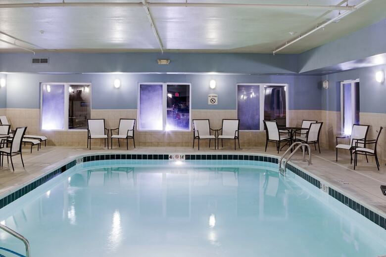 Holiday Inn Express Hotel & Suites Jacksonville