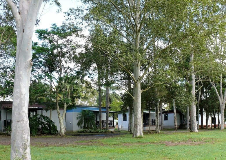 Cabana Lismore Lake Holiday Park