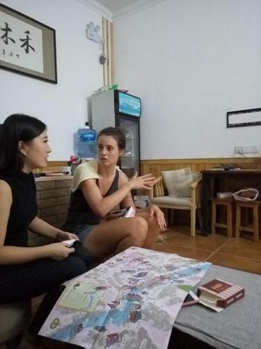 Hostal Fenghuang More Inn