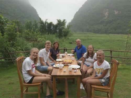 Huanggong Garden Hotel