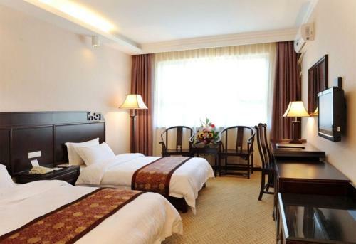 West Street Vista Hotel