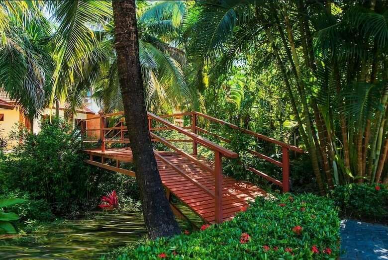 Lpc Holiday Villa