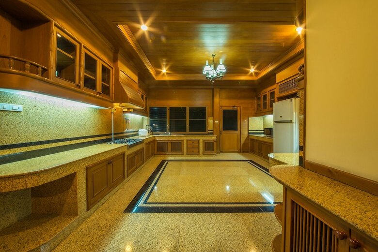 Lpc Holiday Villa