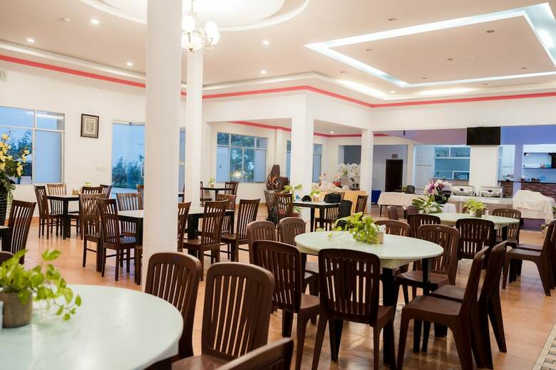 Hotel Sky Star Beach Resort