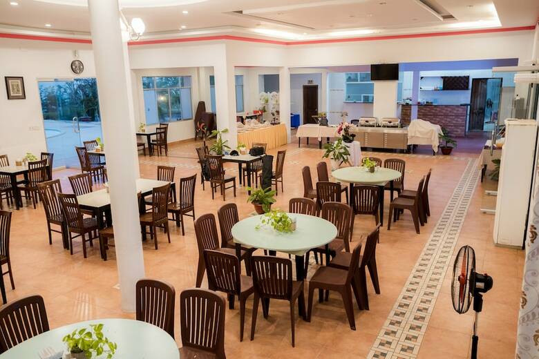 Hotel Sky Star Beach Resort