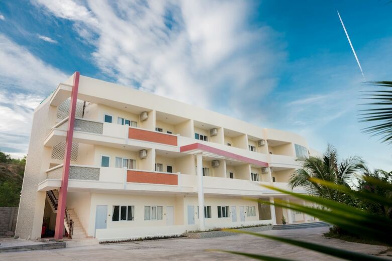 Hotel Sky Star Beach Resort
