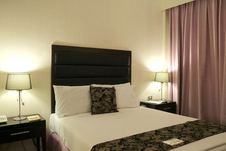 Metro Vigan Fiesta Garden Hotel