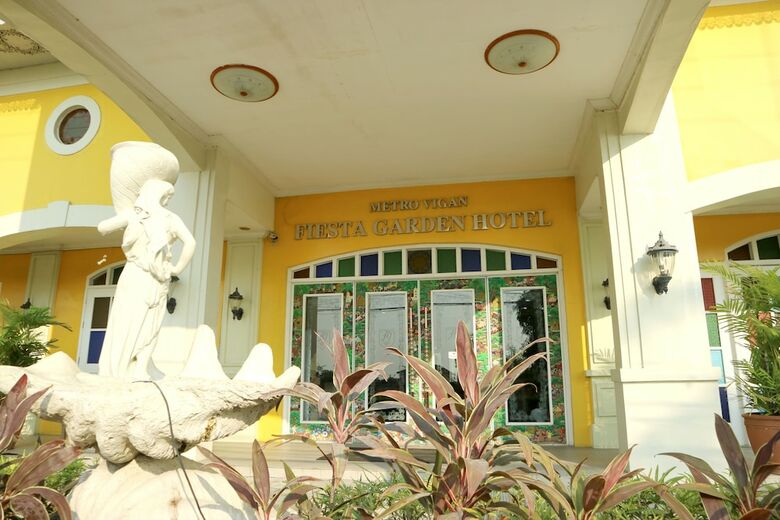 Metro Vigan Fiesta Garden Hotel