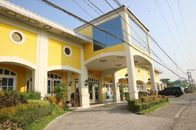 Metro Vigan Fiesta Garden Hotel