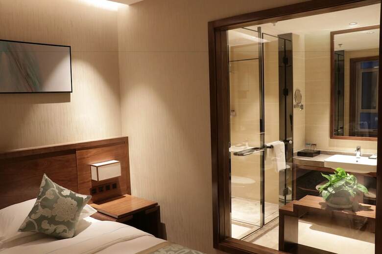 Yantai Dexin International Hotel