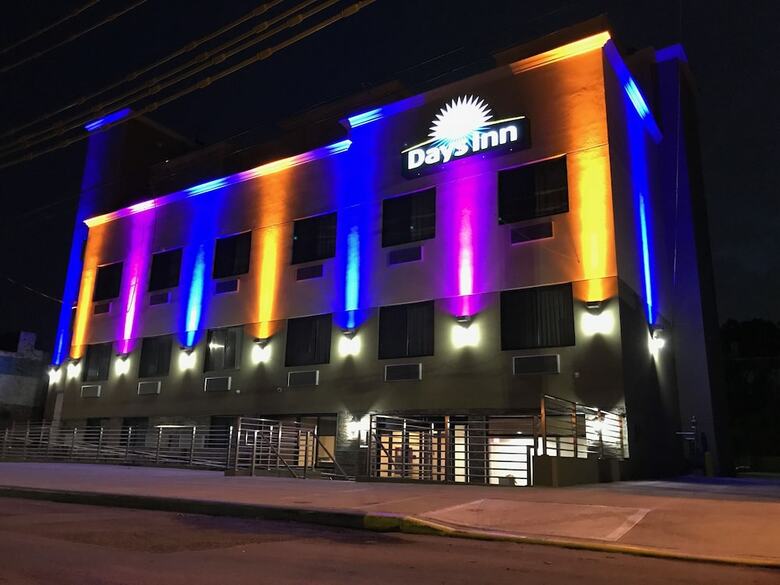 Hotel Days Inn By Wyndham Brooklyn Marine Park