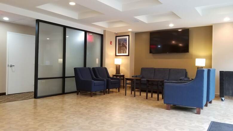 Hotel Days Inn By Wyndham Brooklyn Marine Park