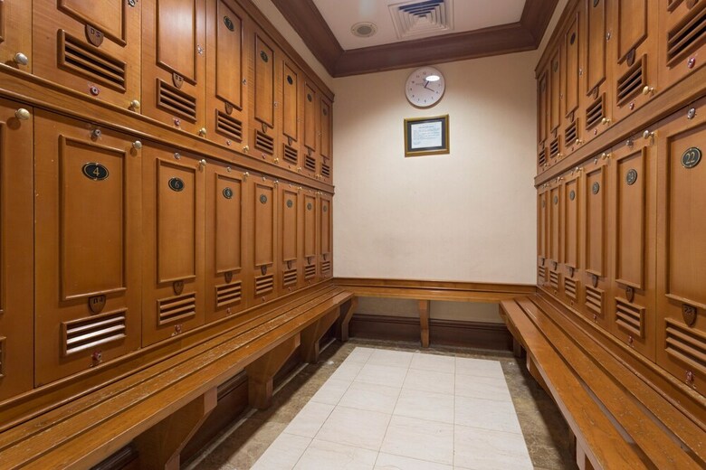 Hotel Reddoorz Plus @ S Parman