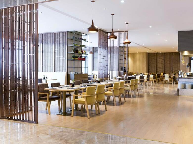 Hotel Novotel Rizhao Suning
