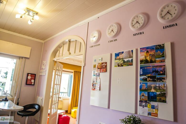 Hostal Help Yourself Hostels Carcavelos Coast