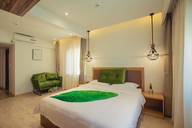 Blossom Hotel In Kunming