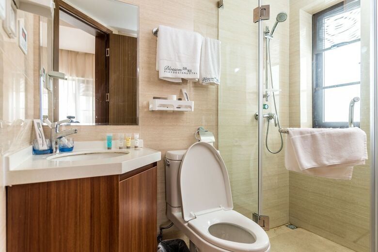 Blossom Hotel In Kunming