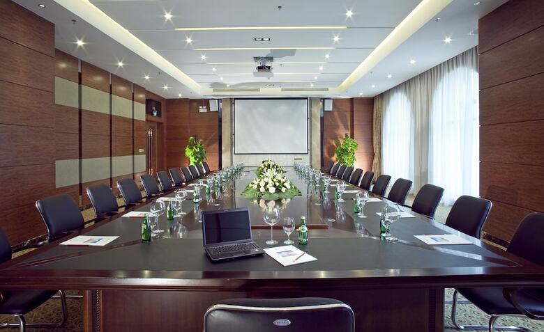 Jiangmen Gladden Hotel