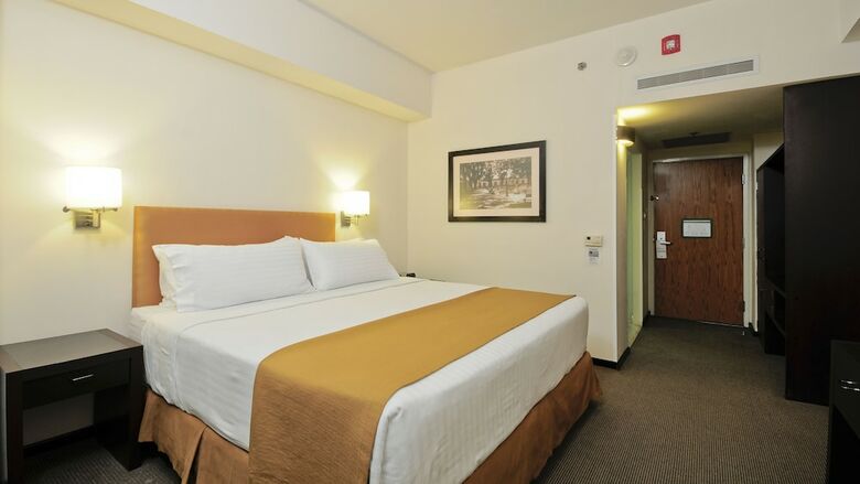 Hotel Holiday Inn Uruapan