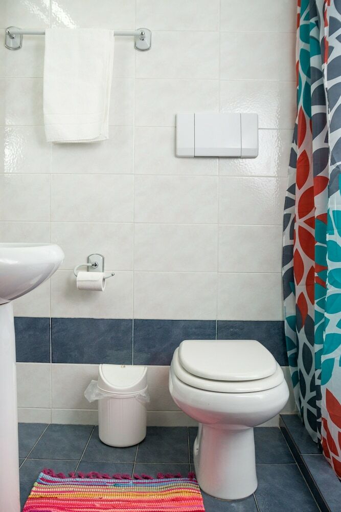 Apartamentos Loucerna Art Hotel
