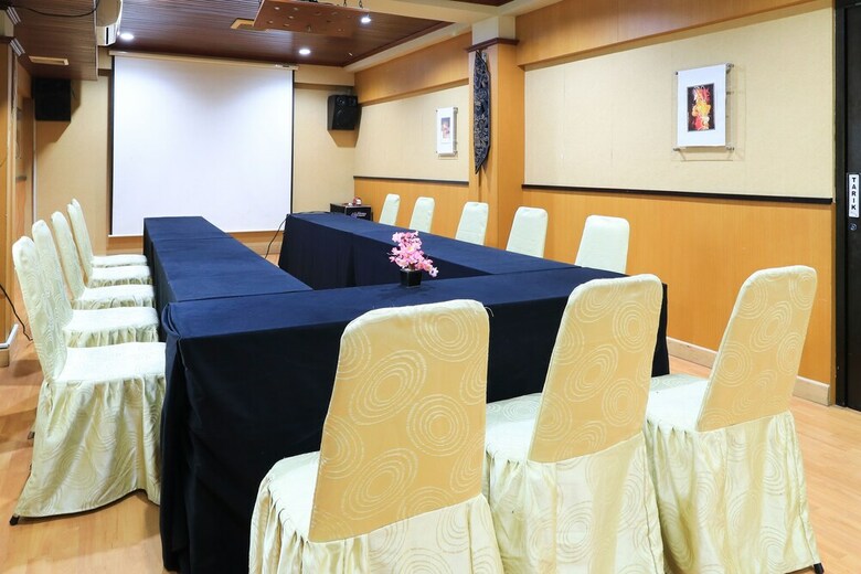 Violand Garden Hotel