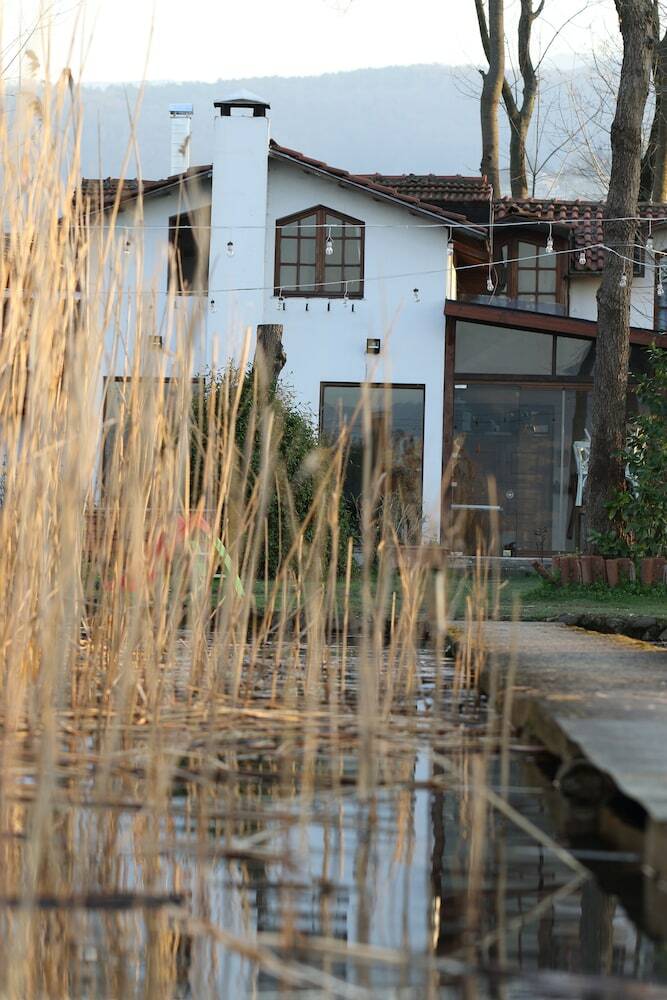 Villa Beta Home Lake House