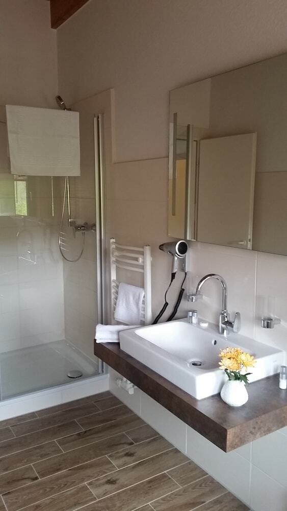 Neue M�hle Hotel Und Restaurant