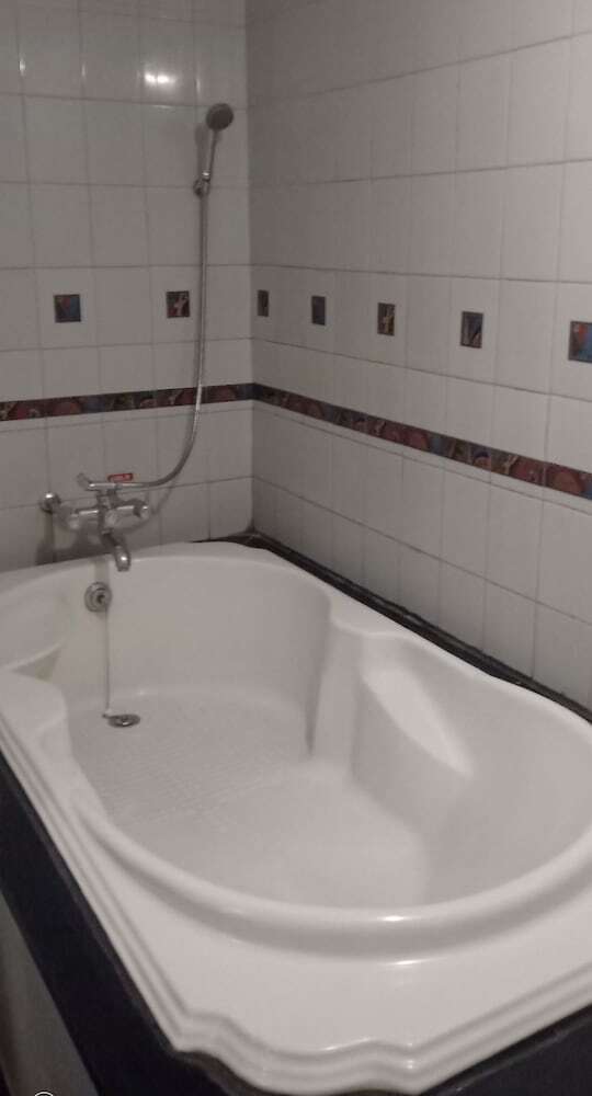 Hotel Poonja International