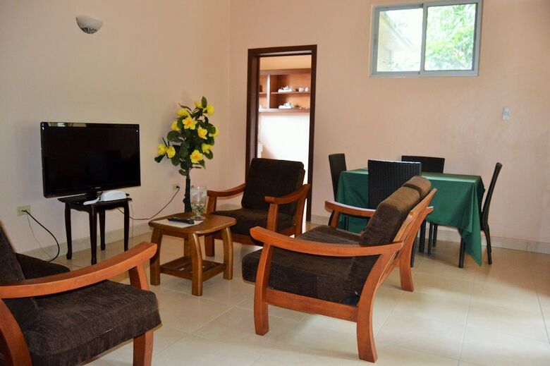 Hotel Le Village D'ennery