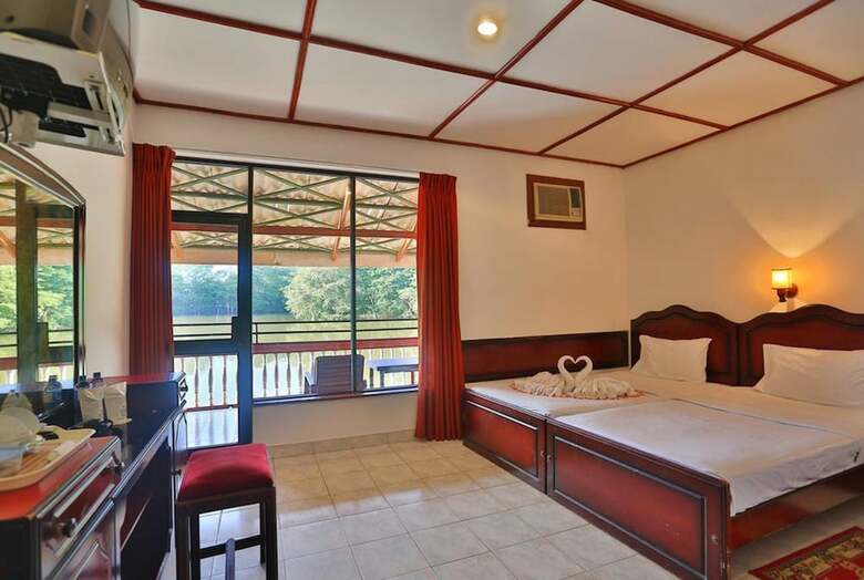Hotel Centauria Lake Resort