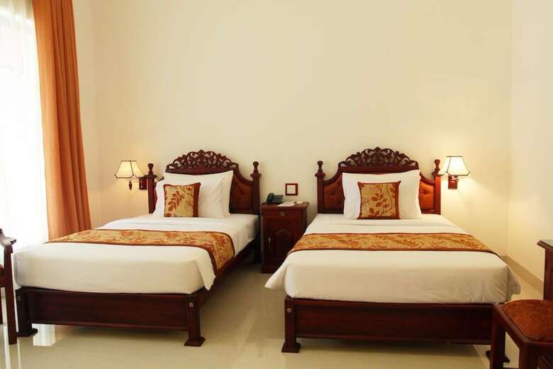 Hotel Centauria Lake Resort