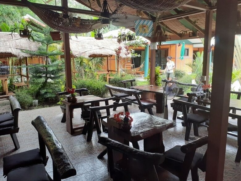 Hotel New Paradise Home Resort