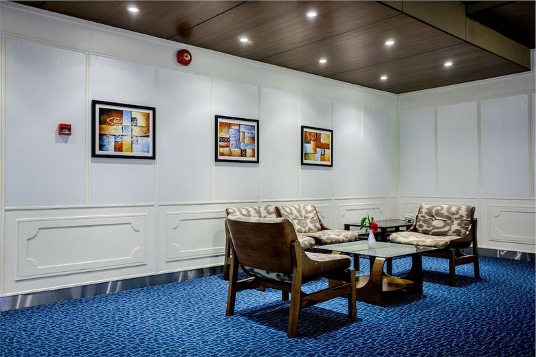 Hotel Brac Centre Inn