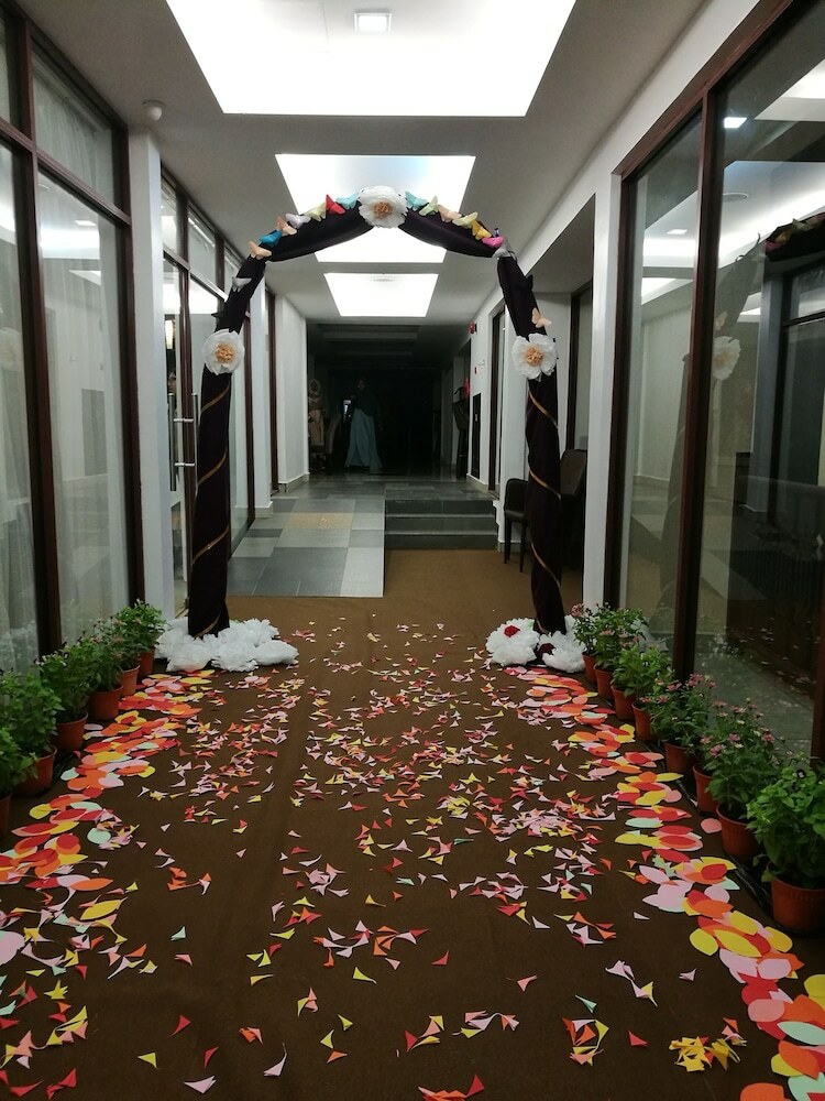 Mnm Primula Hotel & Lounge