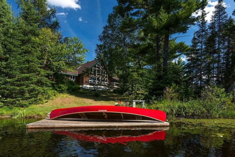 Hotel Smoothwater Outfitters & Lodge