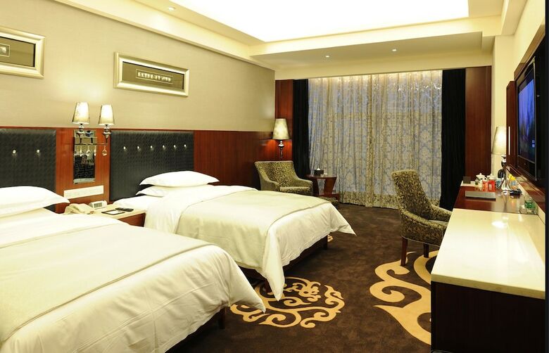 Changsha Yannian Century Hotel