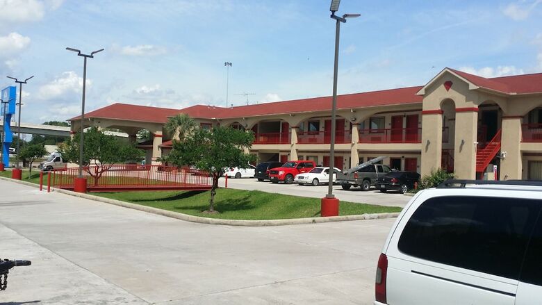 Hotel Americas Best Value Inn & Suites Houston Ne