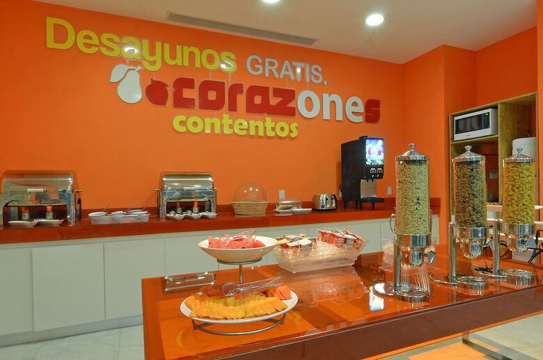 Hotel One Leon Antares