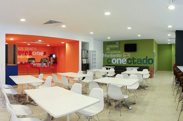 Hotel One Leon Antares